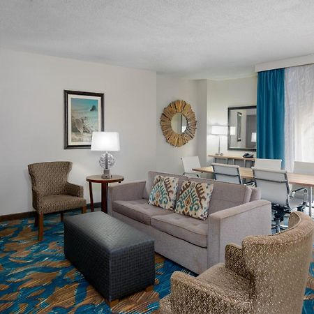 Doubletree By Hilton Hotel West Palm Beach Airport Экстерьер фото