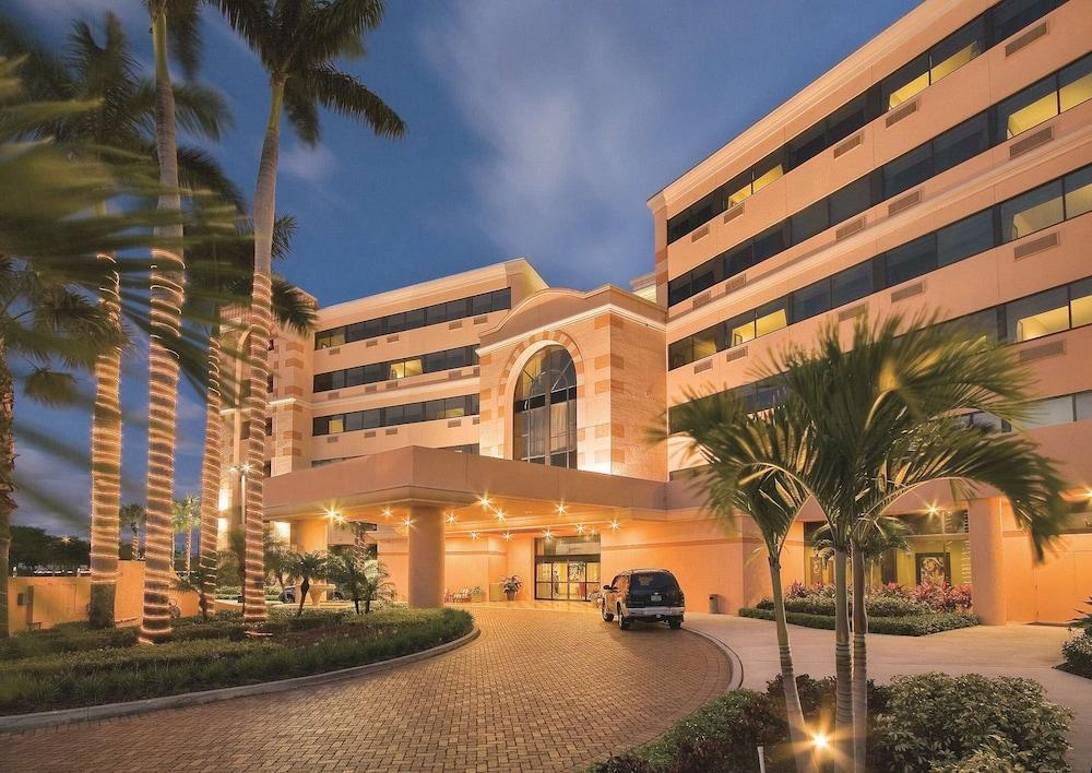 Doubletree By Hilton Hotel West Palm Beach Airport Экстерьер фото