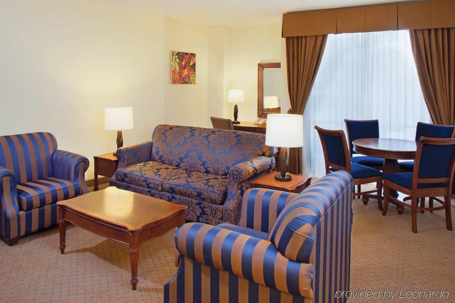 Doubletree By Hilton Hotel West Palm Beach Airport Экстерьер фото
