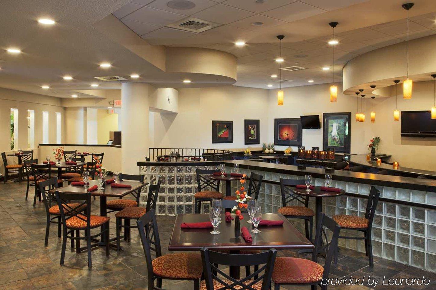 Doubletree By Hilton Hotel West Palm Beach Airport Экстерьер фото