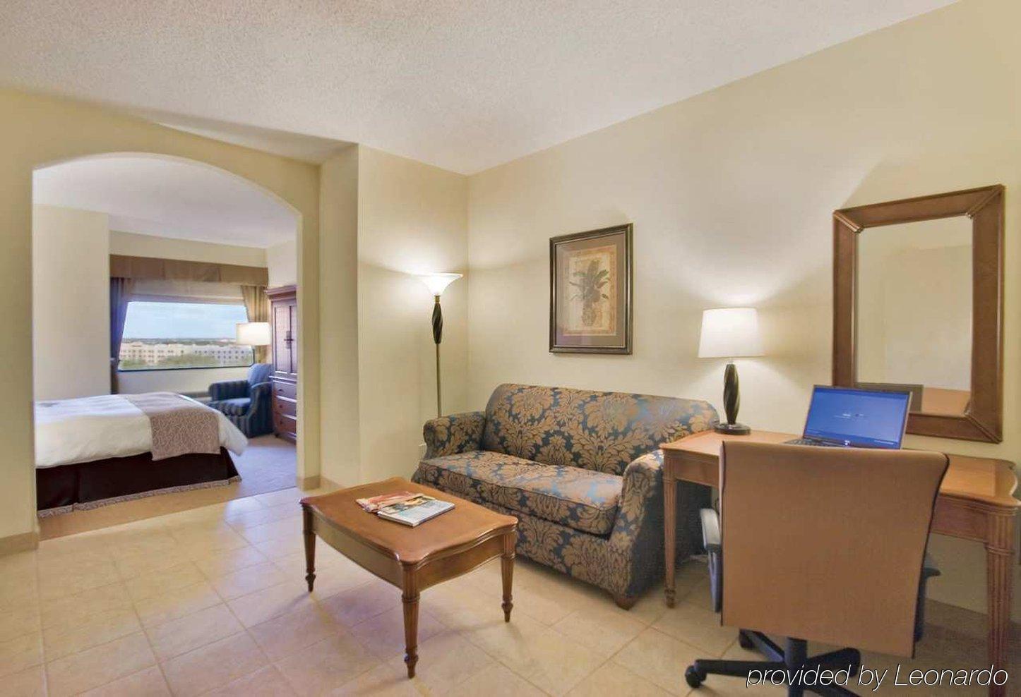 Doubletree By Hilton Hotel West Palm Beach Airport Экстерьер фото